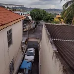 Kitnet Aconchegante Com Estacionamento